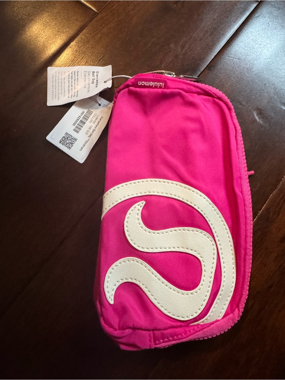 lululemon bright fuchsia zipper pouch